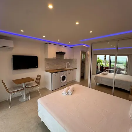 New Le Cocon Casa Boheme , Sea View, Air Conditioning, Parking * Antibes