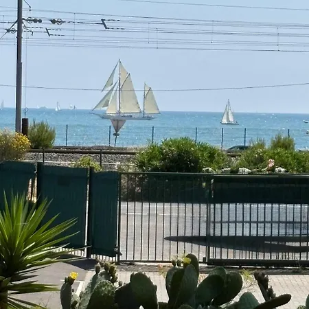 New Le Cocon Casa Boheme , Sea View, Air Conditioning, Parking