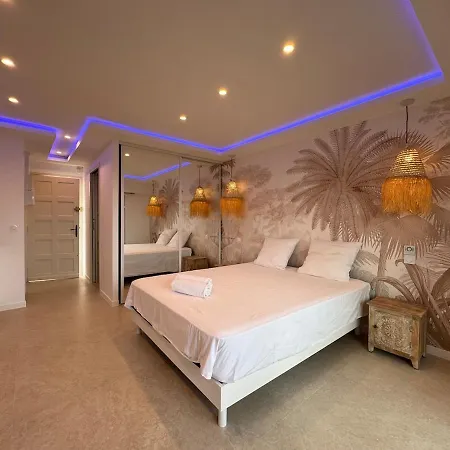 New Le Cocon Casa Boheme , Sea View, Air Conditioning, Parking